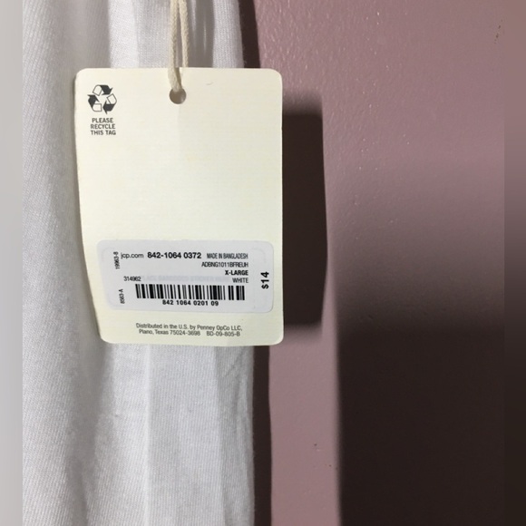 a.n.a Tee - NWT - Picture 2 of 4